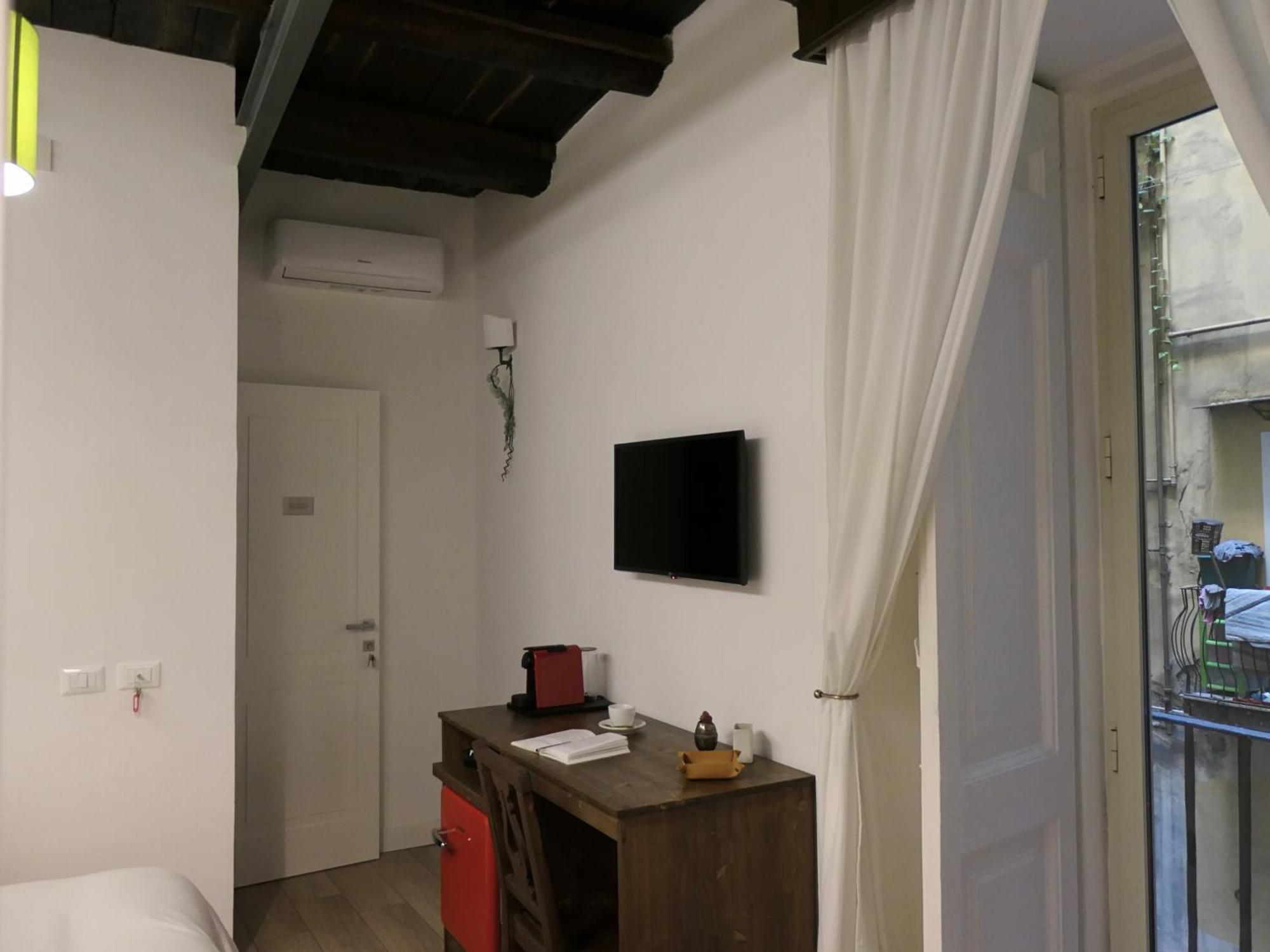 Cor Urbis - Le * Naples